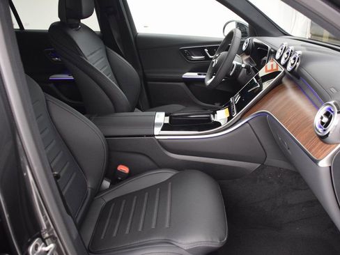 New 2026 Mercedes-Benz GLC 300 image 15
