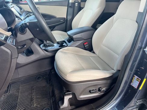 Used 2017 Hyundai Santa Fe Sport AWD/4WD image 18