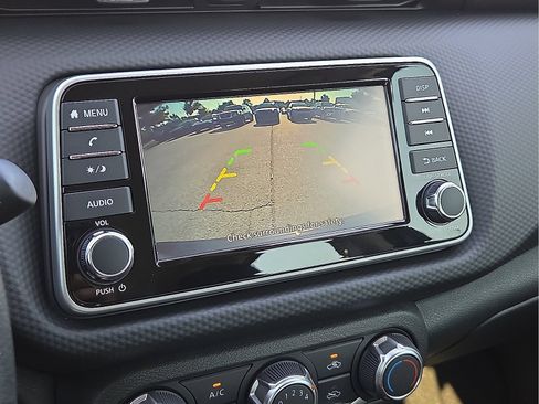 Used 2025 Nissan Kicks Play S FWD image 17