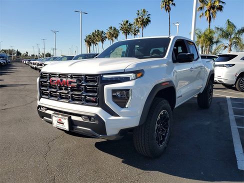 New 2026 GMC Canyon AT4 image 2