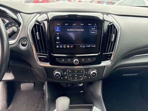 Used 2021 Chevrolet Traverse LT FWD image 20