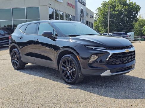 Used 2025 Chevrolet Blazer LT AWD/4WD image 5