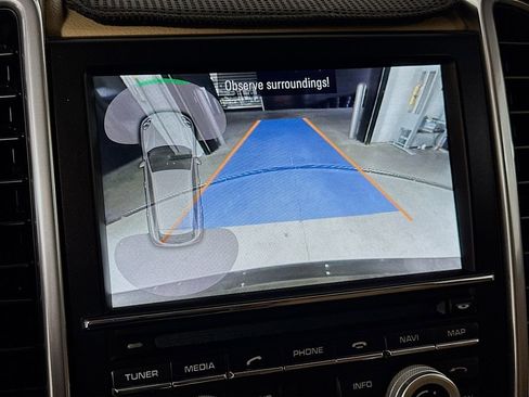 Used 2016 Porsche Cayenne image 16