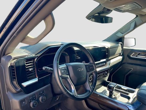 Used 2023 Chevrolet Silverado 1500 RST image 9