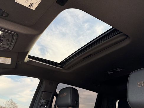 Certified 2024 Chevrolet Silverado 2500 High Country w/ High Country Premium Package image 26