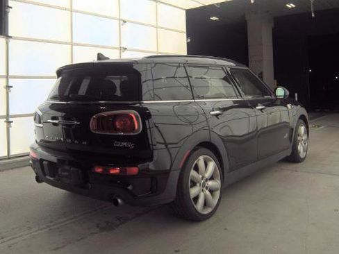Used 2017 MINI Cooper Clubman S image 2