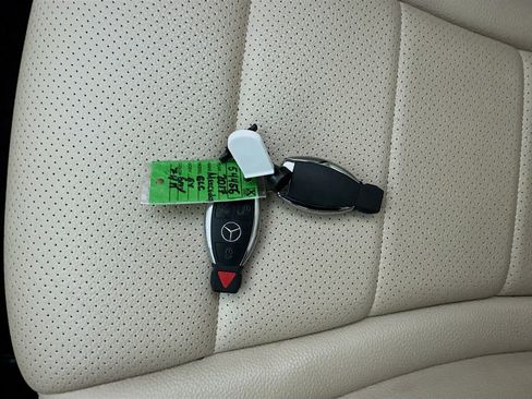 Used 2017 Mercedes-Benz GLC 300 4MATIC image 31