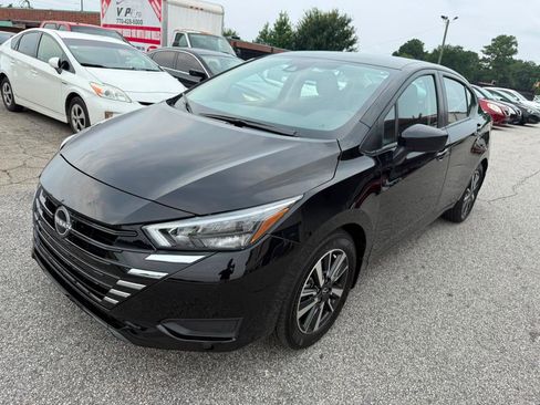 Used 2025 Nissan Versa SV w/ Trunk Package FWD image 1