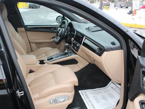 Used 2020 Porsche Macan image 14