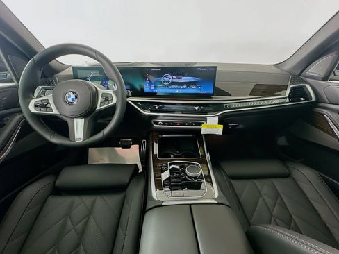 New 2026 BMW X5 xDrive40i w/ M Sport Package AWD/4WD image 14