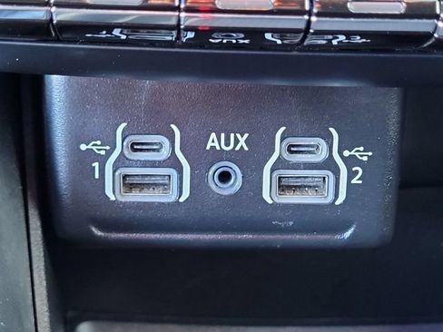 Used 2023 Dodge Durango GT AWD/4WD image 13