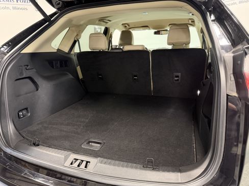 Used 2024 Ford Edge SEL w/ Convenience Package image 26