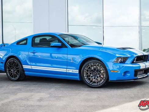 Used 2013 Ford Mustang Shelby GT500 RWD image 3