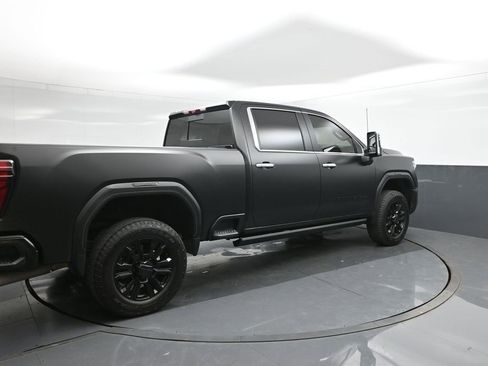 Used 2024 GMC Sierra 2500 Denali w/ Denali Reserve Package image 15