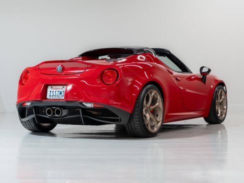 Used 2018 Alfa Romeo 4C Spider image 5