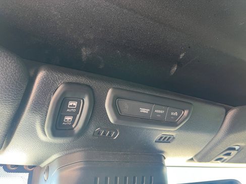 Used 2021 Jeep Wrangler Unlimited Rubicon w/ Trailer Tow Package image 33