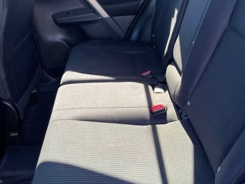 Used 2014 Toyota RAV4 XLE AWD/4WD image 10
