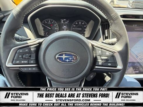 Used 2025 Subaru Outback Limited AWD/4WD image 23
