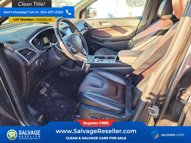 Used 2020 Ford Edge Titanium w/ Equipment Group 301A FWD image 9
