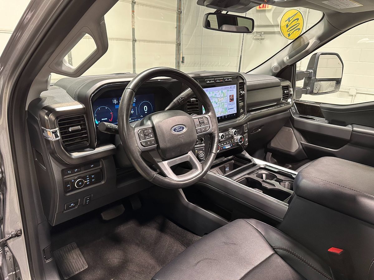 Used 2024 Ford F350 Lariat w/ Lariat Ultimate Package AWD/4WD image 31