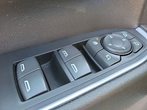 Used 2024 Chevrolet Silverado 3500 LT w/ Safety Package image 21