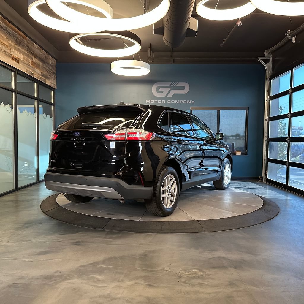 Used 2024 Ford Edge SEL AWD/4WD image 3