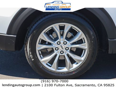 Used 2020 Ford Explorer XLT w/ Equipment Group 202A image 10