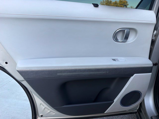 Used 2023 Hyundai Ioniq 5 Limited AWD/4WD image 17