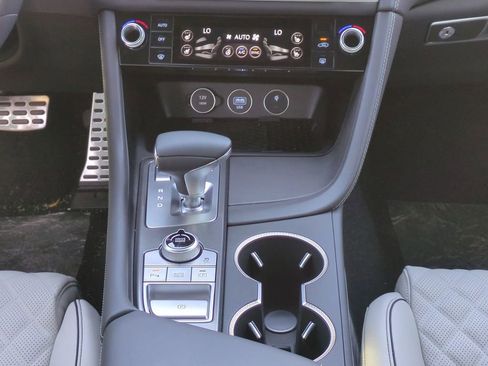 Used 2025 Genesis G70 3.3T Advanced w/ Sport Prestige Package image 19