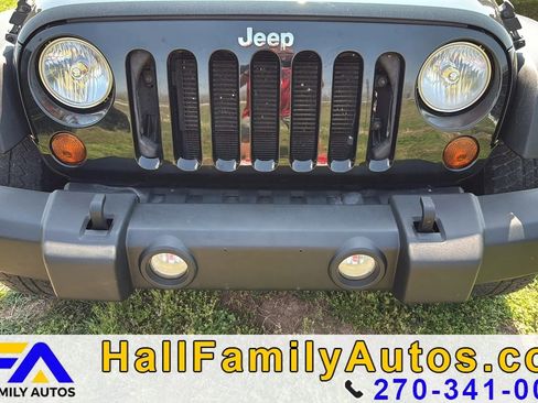 Used 2012 Jeep Wrangler Unlimited Sport image 30