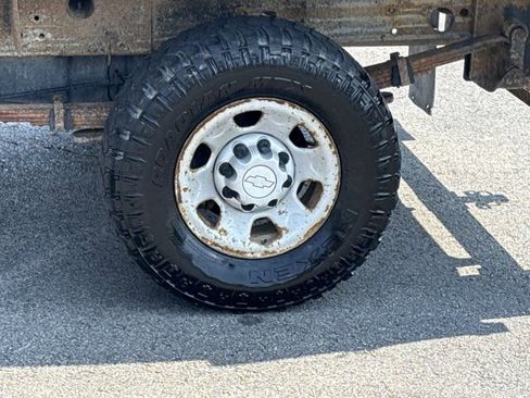 Used 2006 Chevrolet Silverado 3500 4x4 Regular Cab image 5