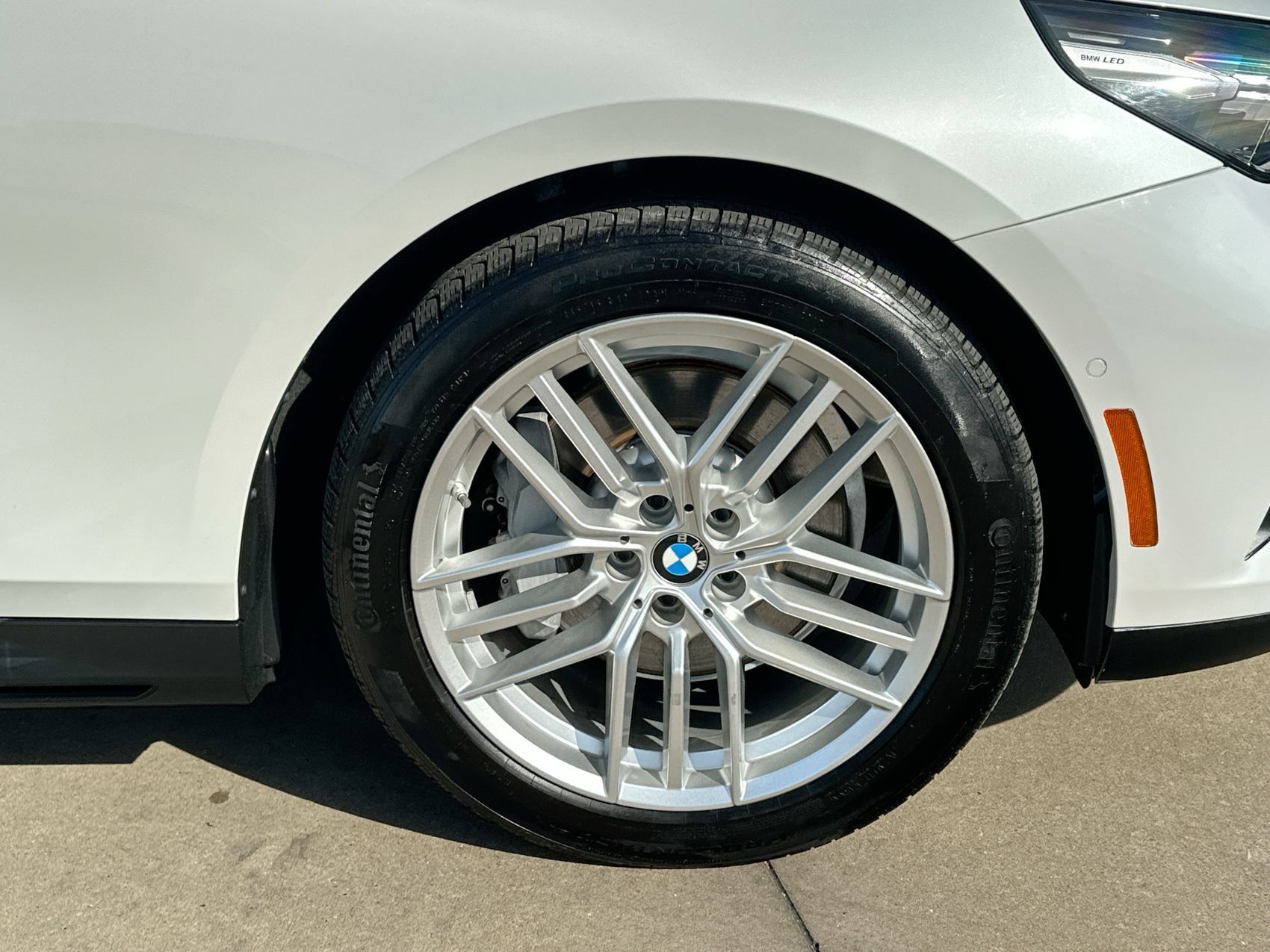 Used 2024 BMW 530i w/ Convenience Package RWD image 10