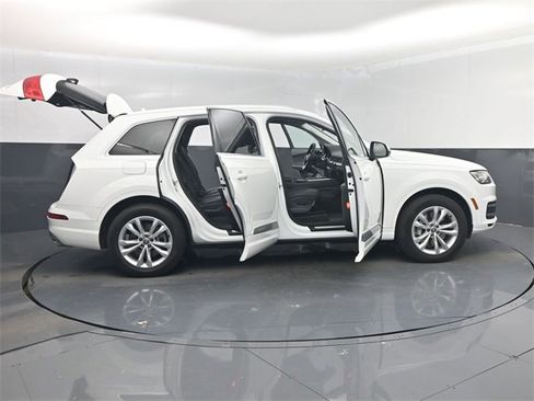 Used 2017 Audi Q7 3.0T Premium Plus image 61