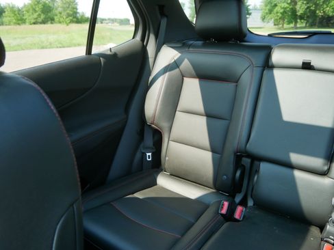 Used 2024 Chevrolet Equinox RS w/ RS Leather Package AWD/4WD image 12