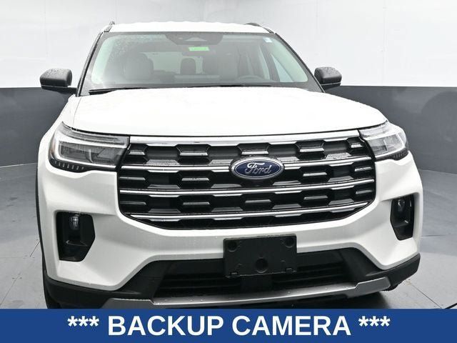 Used 2025 Ford Explorer Active w/ Active Comfort Package AWD/4WD image 3