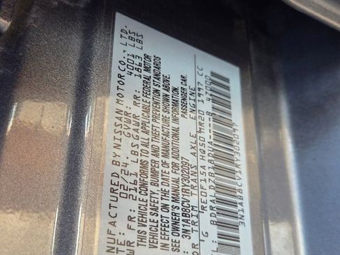 Used 2024 Nissan Sentra SV FWD image 19