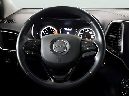 Used 2021 Jeep Cherokee Latitude Plus image 37