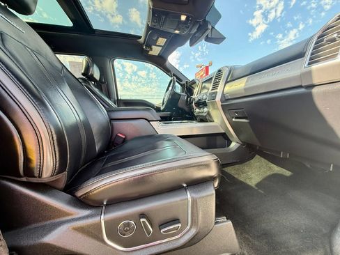 Used 2017 Ford F350 Platinum w/ Platinum Ultimate Package AWD/4WD image 19