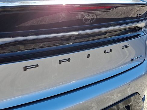 New 2026 Toyota Prius Plug-In Hybrid FWD image 21