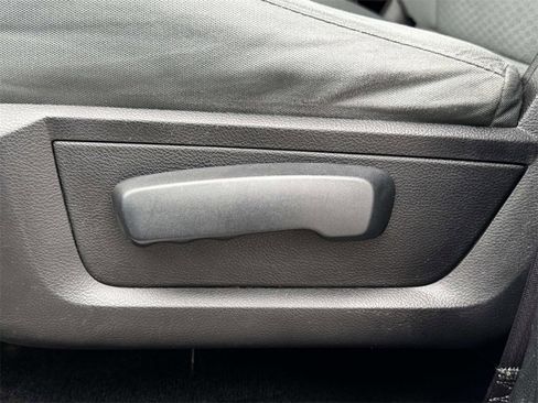 Used 2016 RAM 2500 SLT image 30