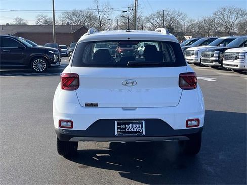 Used 2026 Hyundai Venue SEL image 6
