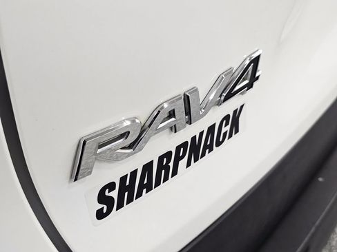 Used 2019 Toyota RAV4 XLE w/ All Weather Liner Package AWD/4WD image 29