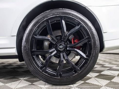 Used 2022 Land Rover Range Rover Sport SVR image 44