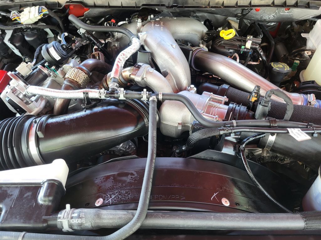 Used 2025 Ford F350 Lariat w/ Chrome Package AWD/4WD image 34