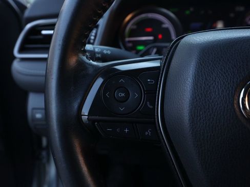 Used 2021 Toyota Camry XSE image 25