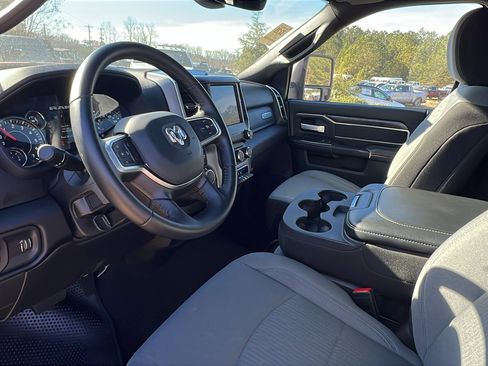 Used 2024 RAM 2500 Big Horn w/ Bed Utility Group image 18