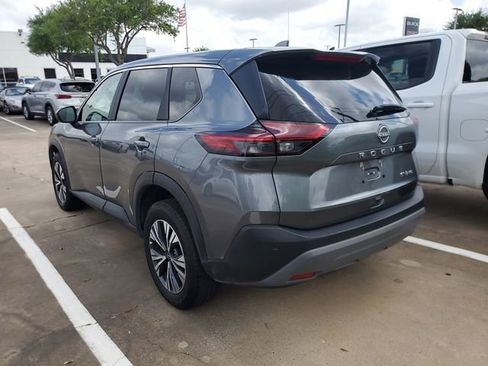 Used 2023 Nissan Rogue SV image 7