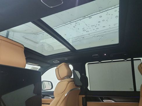 New 2026 Jeep Grand Wagoneer L Summit AWD/4WD image 29