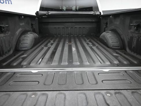 Used 2019 Ford F350 Lariat image 9