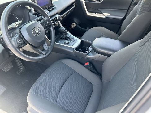Used 2025 Toyota RAV4 LE AWD/4WD image 27